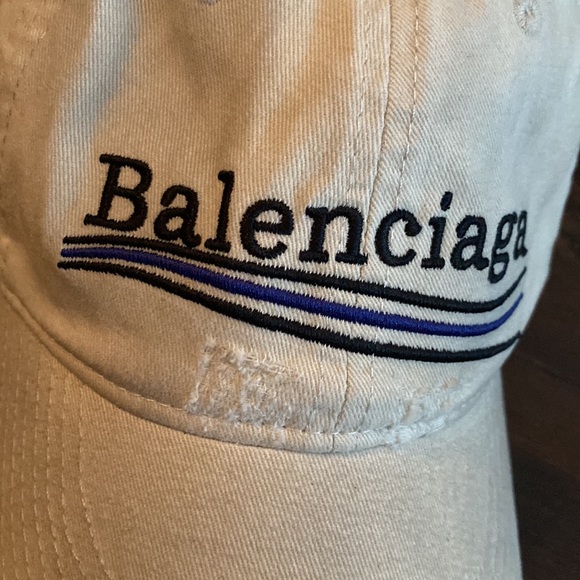 Balenciaga Political Campaign Destroyed Hat - Picture 5 of 9